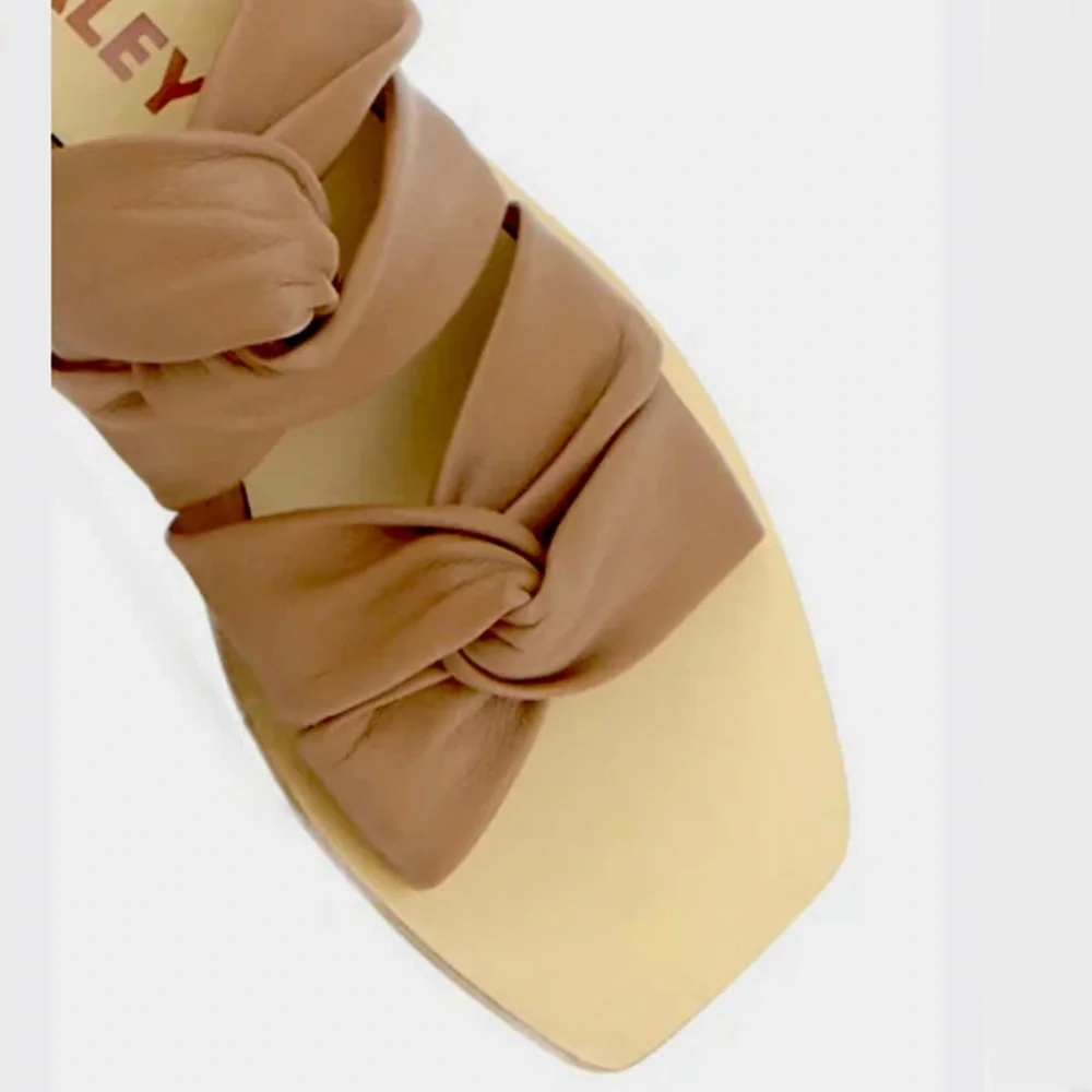 Caverley Shoes new box brand
